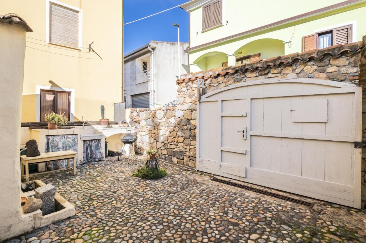 Un Gioiello In Centro Storico Villa Bari Sardo Exterior foto